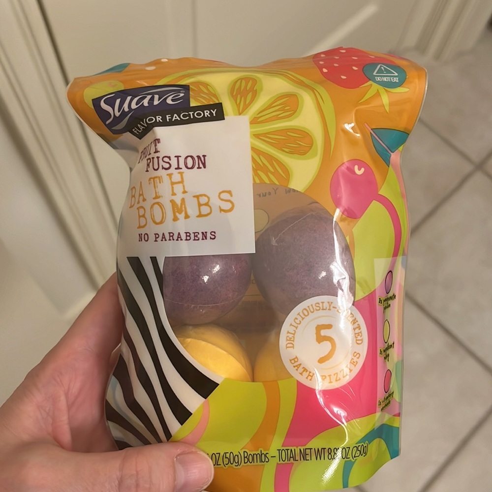 Assorted bath bombs! - Picture 3 of 4